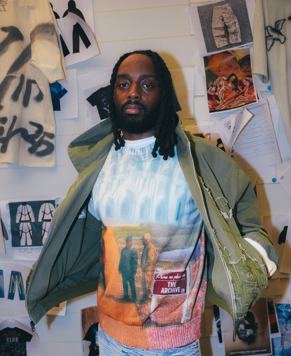 AM NO PLACE LIKE HOME SWEATER